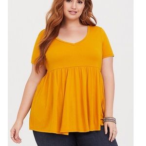 TORRID YELLOW V-neck babydoll girlfriend tee